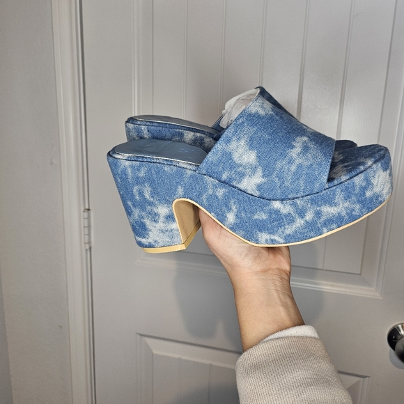 SOLD - Picture 10 of 13